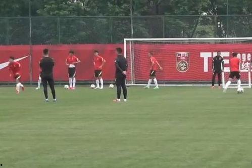 国足记者爆料新闻最新,揭秘国足备战世界杯关键策略 第1张 国足记者爆料新闻最新,揭秘国足备战世界杯关键策略 第1张